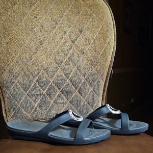 Crocs Sanrah Studded Circle Slip On Slides Sandals Shoes Black Gray